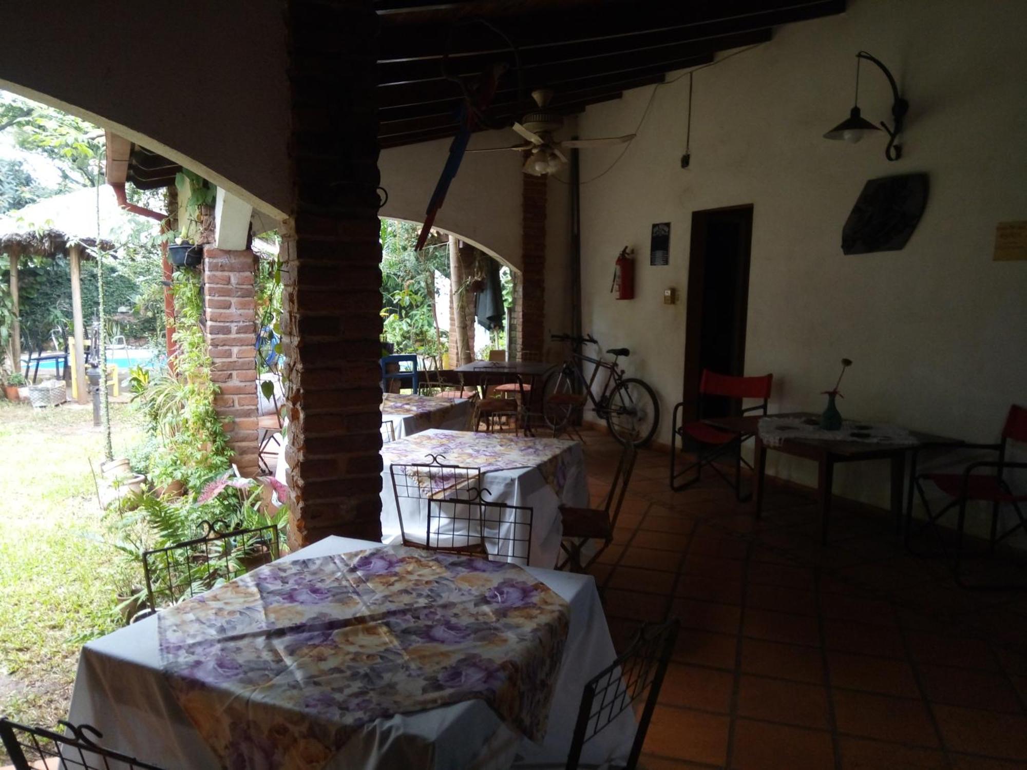 La Hermosa Bed and breakfast